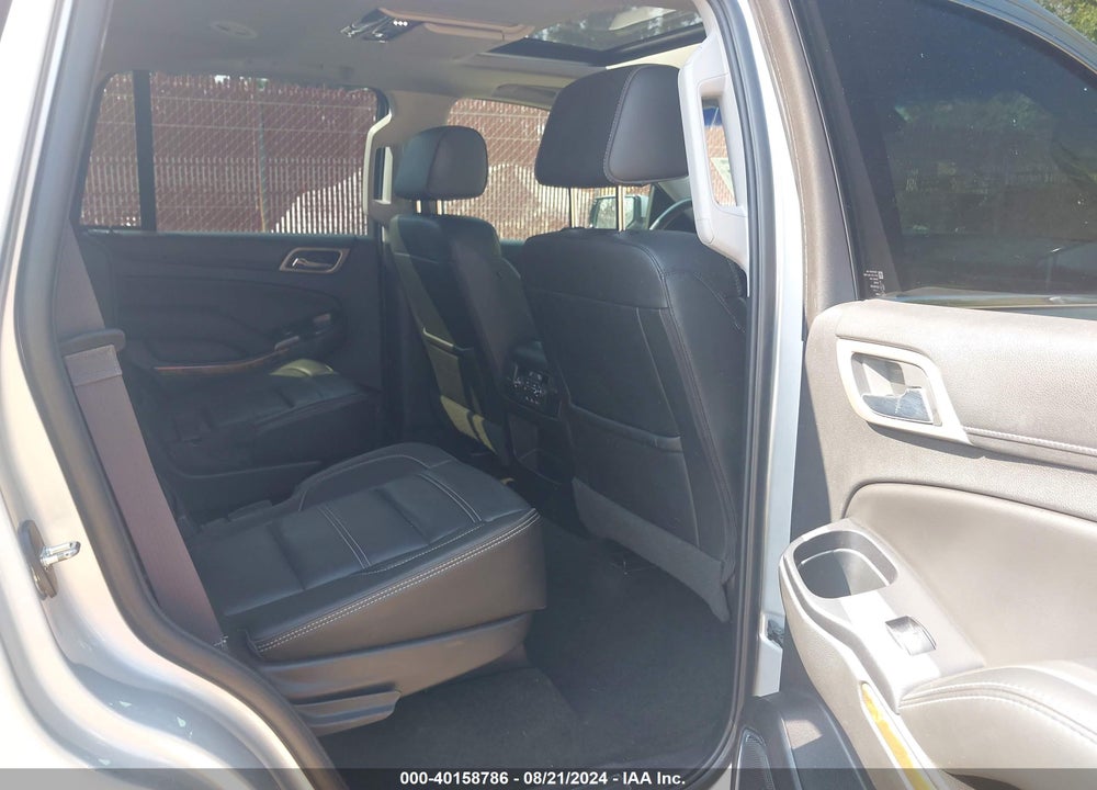 2017 GMC YUKON DENALI VIN: 1GKS2CKJ8HR330684