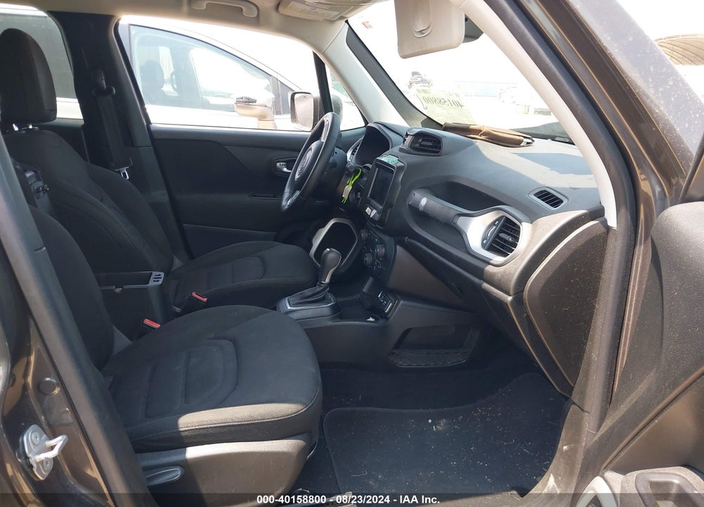2018 JEEP RENEGADE LATITUDE FWD VIN: ZACCJABB6JPH59861