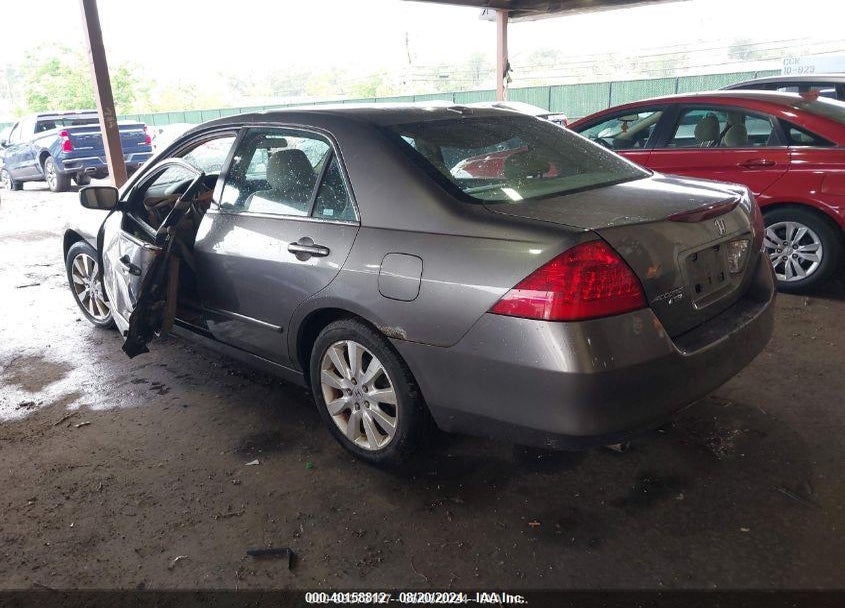 2007 HONDA ACCORD 3.0 EX VIN: 1HGCM66527A077207