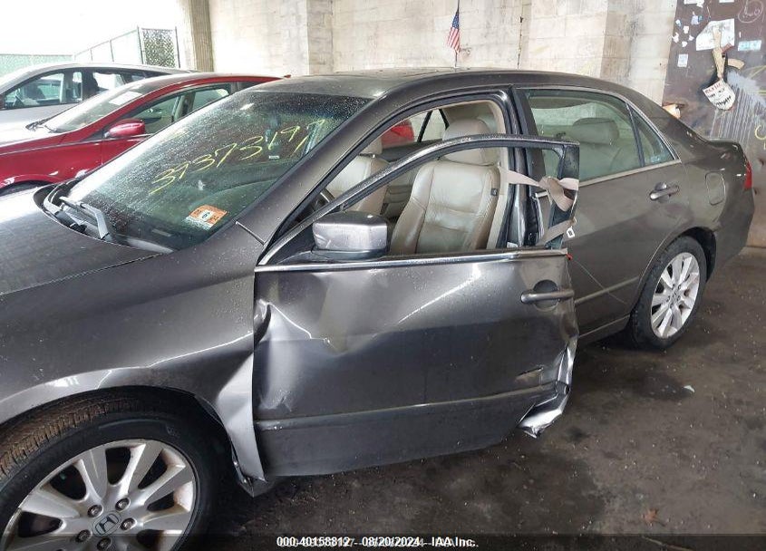 2007 HONDA ACCORD 3.0 EX VIN: 1HGCM66527A077207