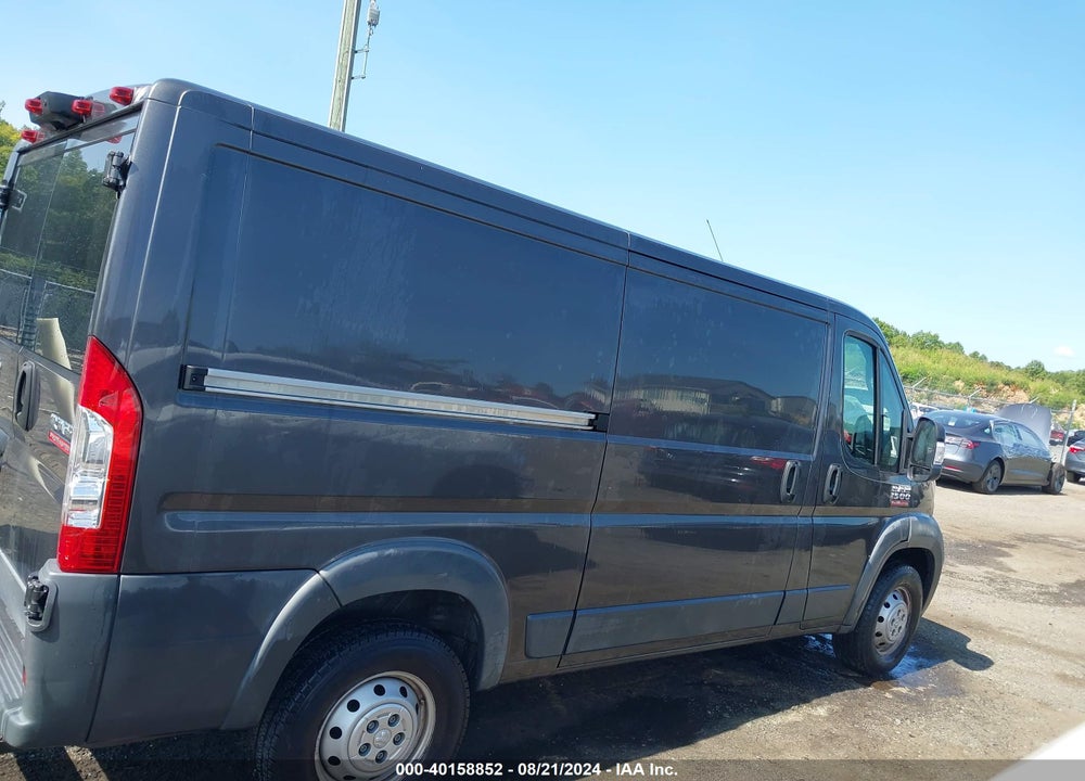 2018 RAM PROMASTER 1500 LOW ROOF 136 WB VIN: 3C6TRVAG1JE145267