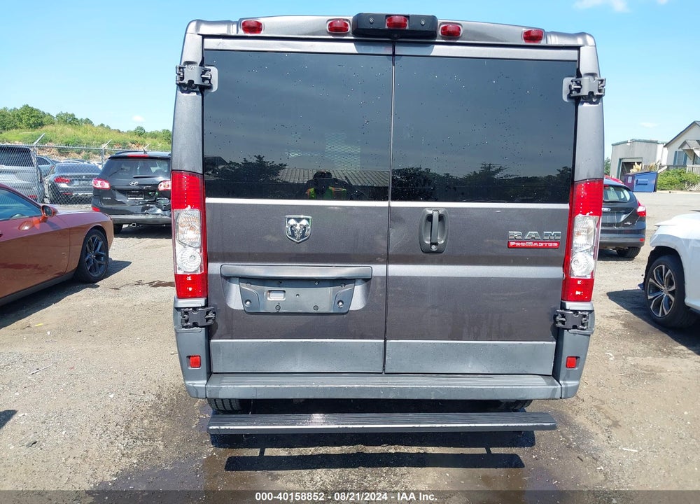 2018 RAM PROMASTER 1500 LOW ROOF 136 WB VIN: 3C6TRVAG1JE145267