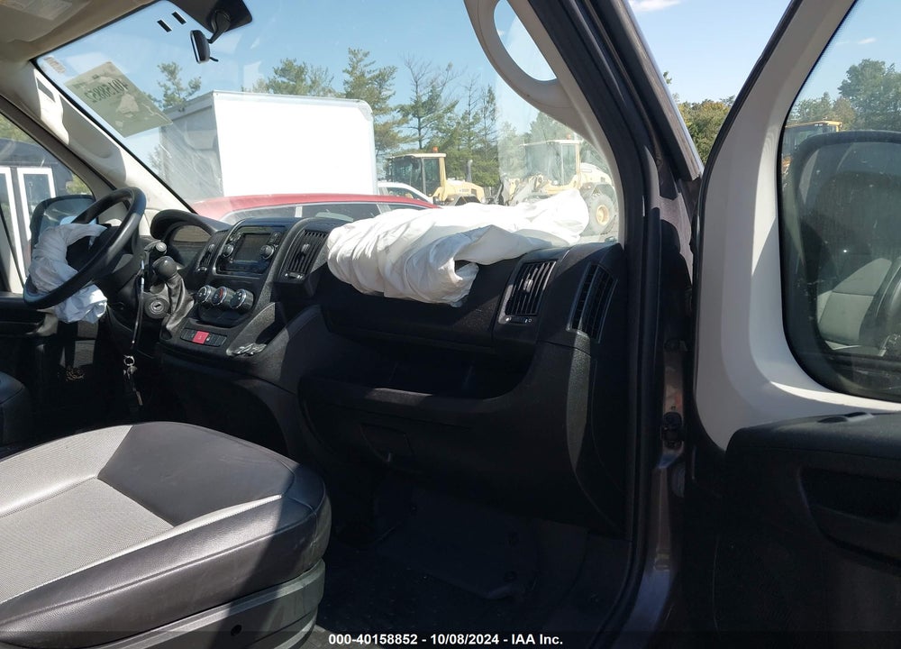 2018 RAM PROMASTER 1500 LOW ROOF 136 WB VIN: 3C6TRVAG1JE145267