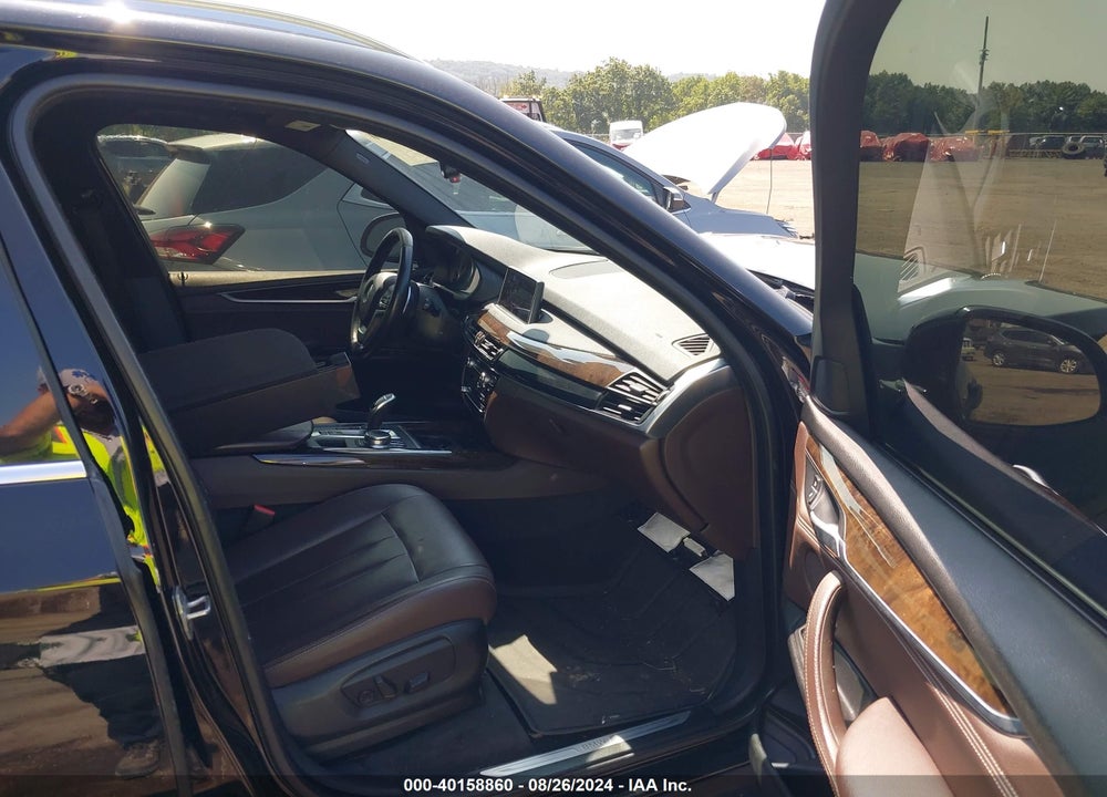 2018 BMW X5 VIN: 5UXKR0C54J0X93907