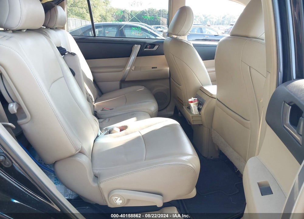 2013 TOYOTA HIGHLANDER SE V6 VIN: 5TDBK3EH4DS189581