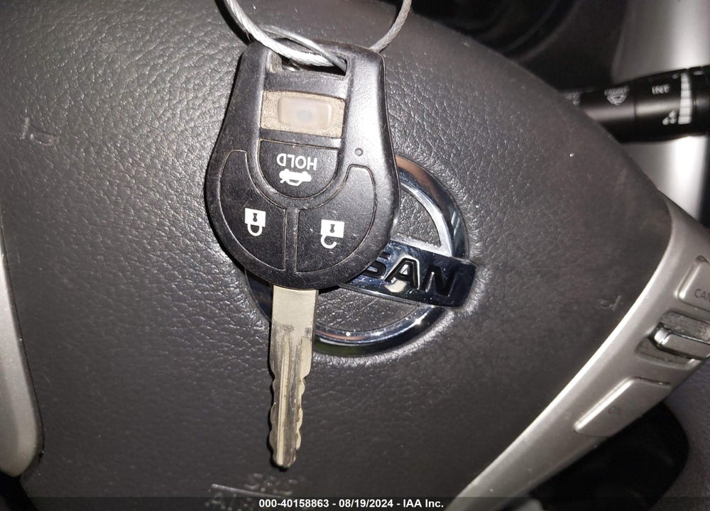 2019 NISSAN VERSA 1.6 SV VIN: 3N1CN7AP9KL827197