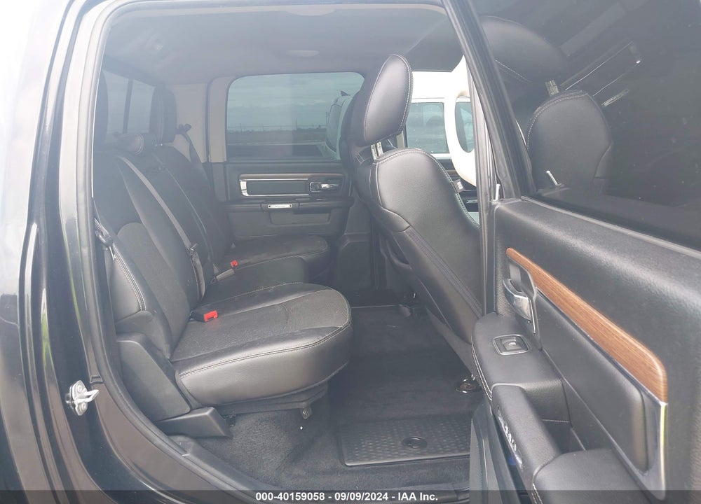 2017 RAM 1500 LAIE  4X2 6'4 BOX VIN: 1C6RR6VT5HS693383
