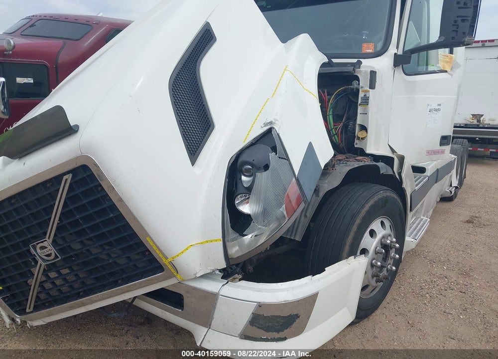 2004 VOLVO VN VNL VIN: 4V4NC9GH64N353885