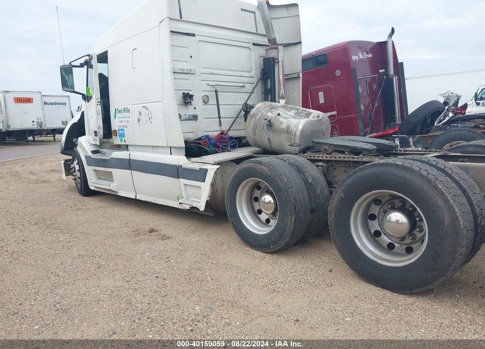2004 VOLVO VN VNL VIN: 4V4NC9GH64N353885