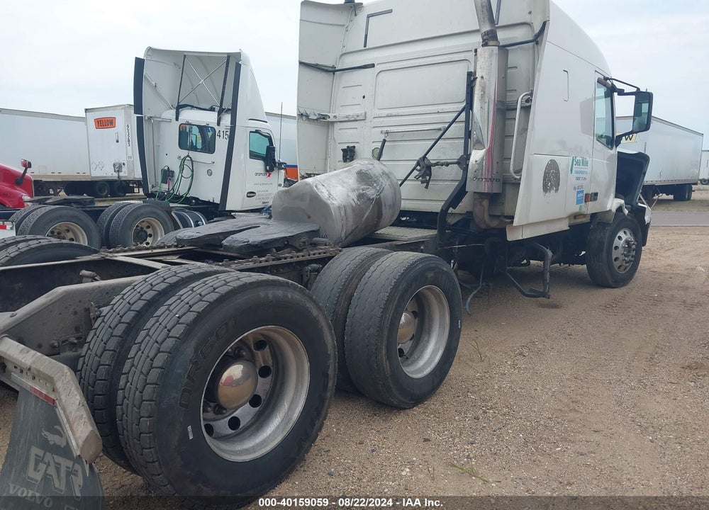 2004 VOLVO VN VNL VIN: 4V4NC9GH64N353885