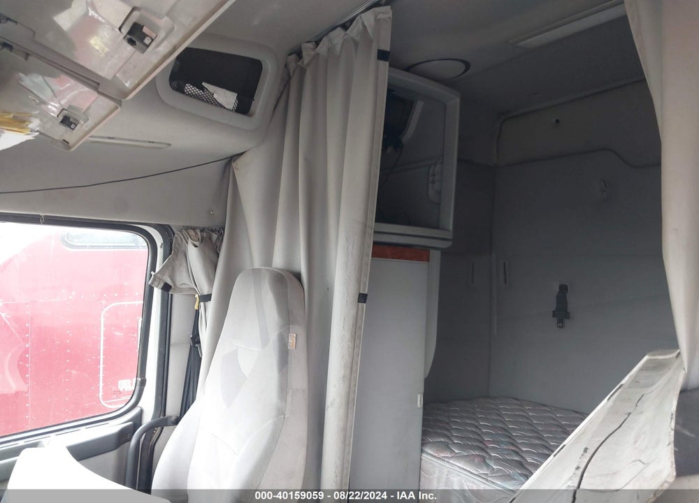 2004 VOLVO VN VNL VIN: 4V4NC9GH64N353885