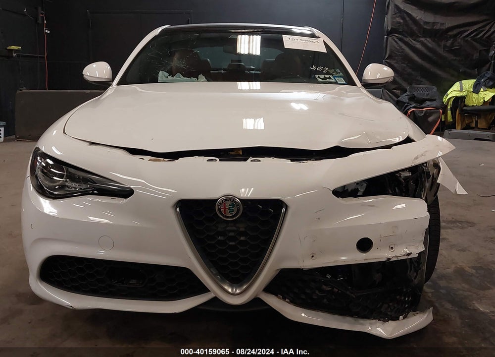 2022 ALFA ROMEO GIULIA TI AWD VIN: ZARFANBN4N7660415
