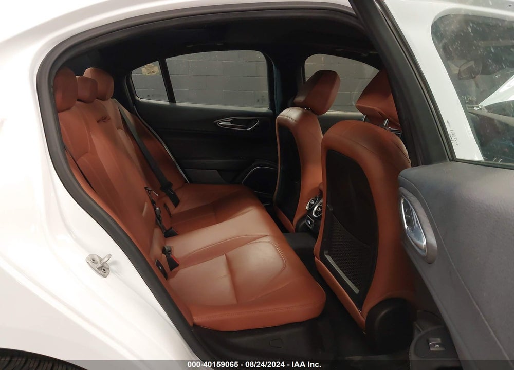 2022 ALFA ROMEO GIULIA TI AWD VIN: ZARFANBN4N7660415