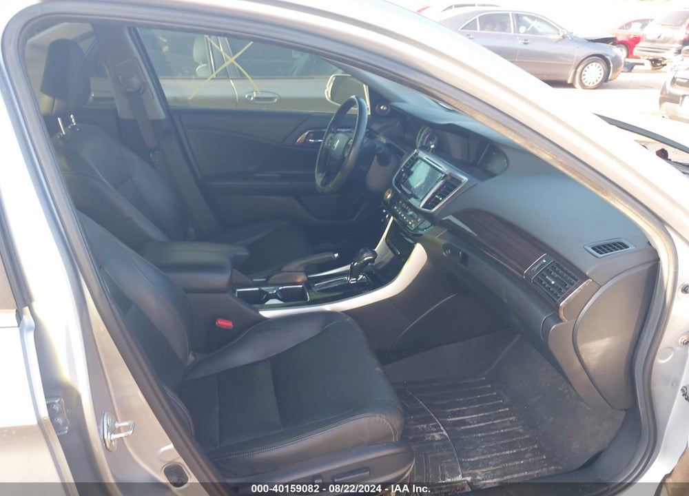 2016 HONDA ACCORD EX-L VIN: 1HGCR2F84GA182240