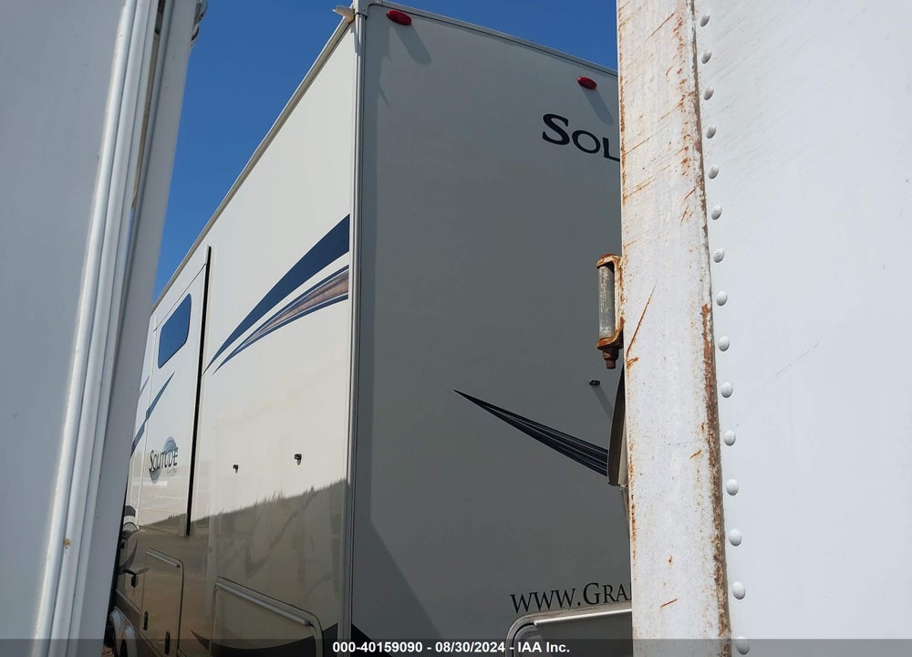 2021 GRAND DESIGN RECREAT SOLITUDE FIFTH WHEEL VIN: 573FS4321MAA02182