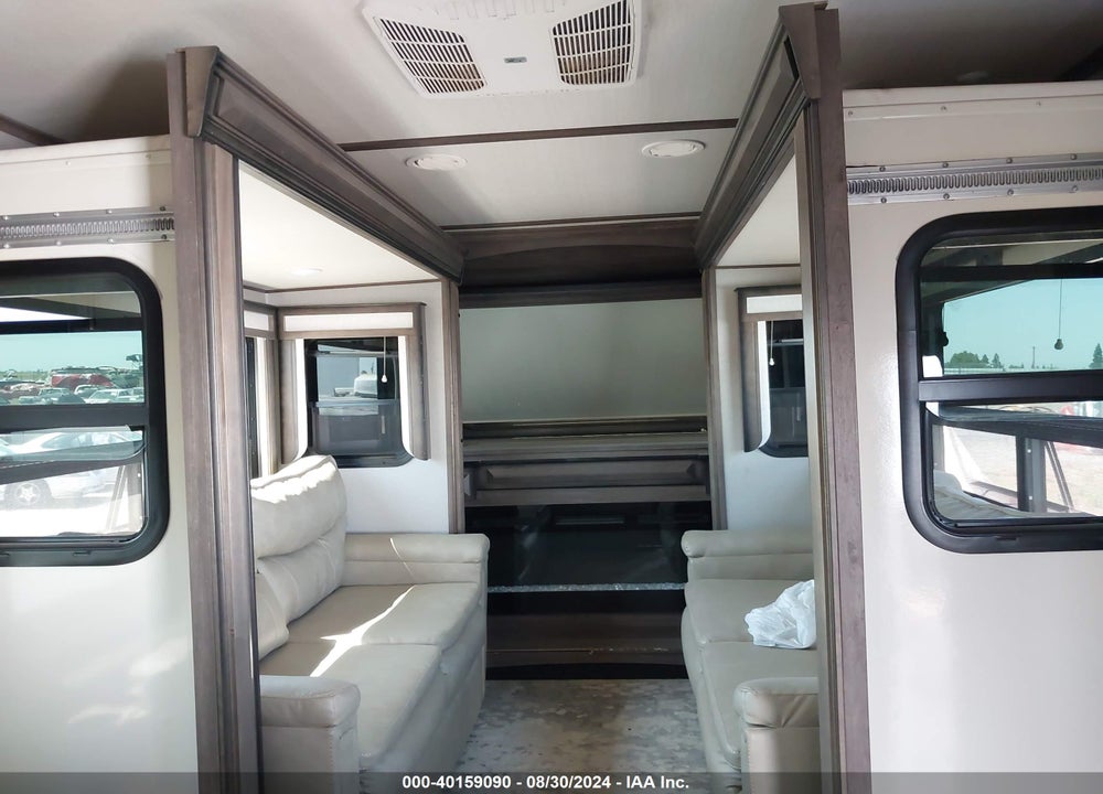 2021 GRAND DESIGN RECREAT SOLITUDE FIFTH WHEEL VIN: 573FS4321MAA02182