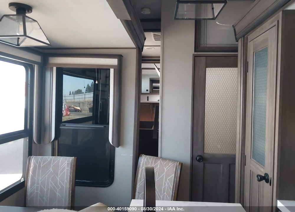2021 GRAND DESIGN RECREAT SOLITUDE FIFTH WHEEL VIN: 573FS4321MAA02182
