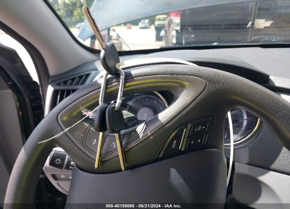2013 HYUNDAI SONATA GLS VIN: 5NPEB4AC5DH571668