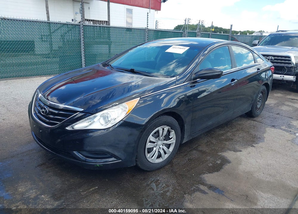 2013 HYUNDAI SONATA GLS VIN: 5NPEB4AC5DH571668