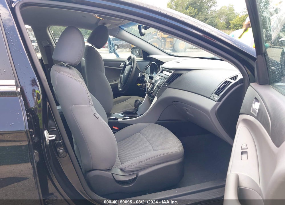 2013 HYUNDAI SONATA GLS VIN: 5NPEB4AC5DH571668