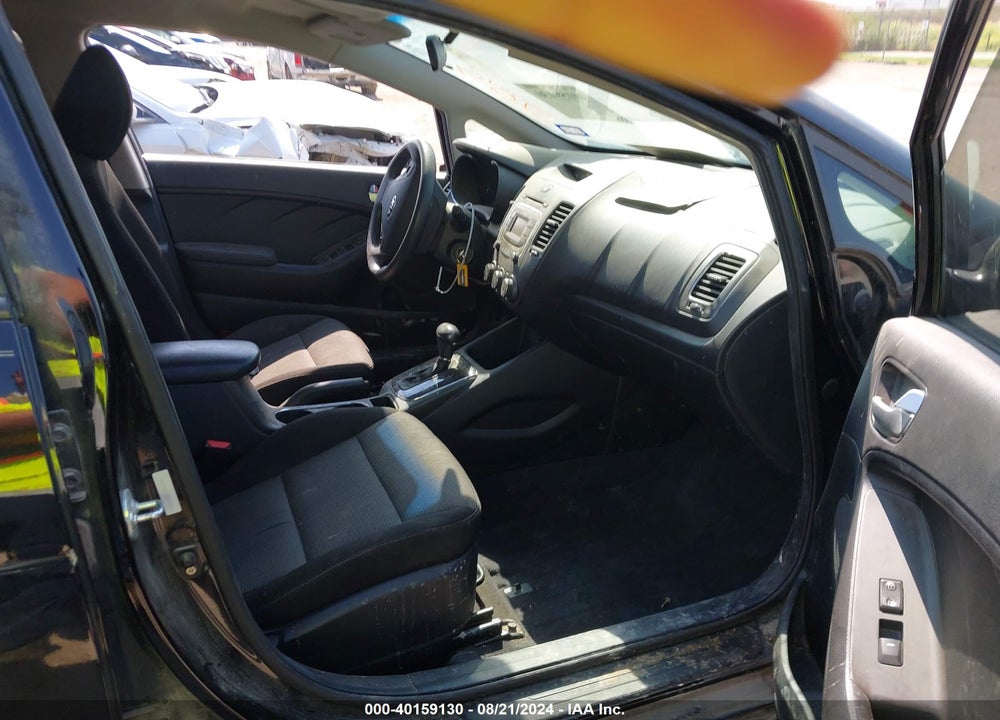 2017 KIA FORTE LX VIN: 3KPFK4A72HE078547