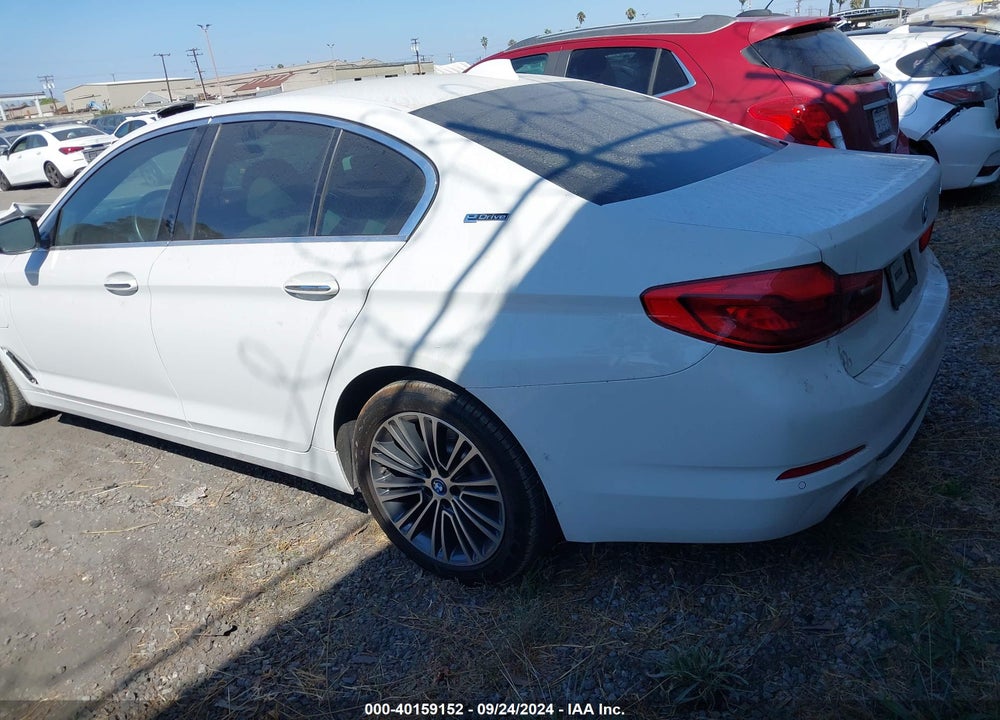2018 BMW 530E VIN: WBAJA9C58JB252093