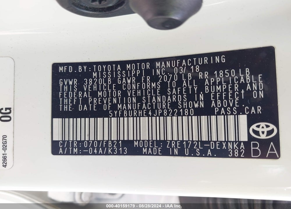 2018 TOYOTA COROLLA LE VIN: 5YFBURHE4JP822180