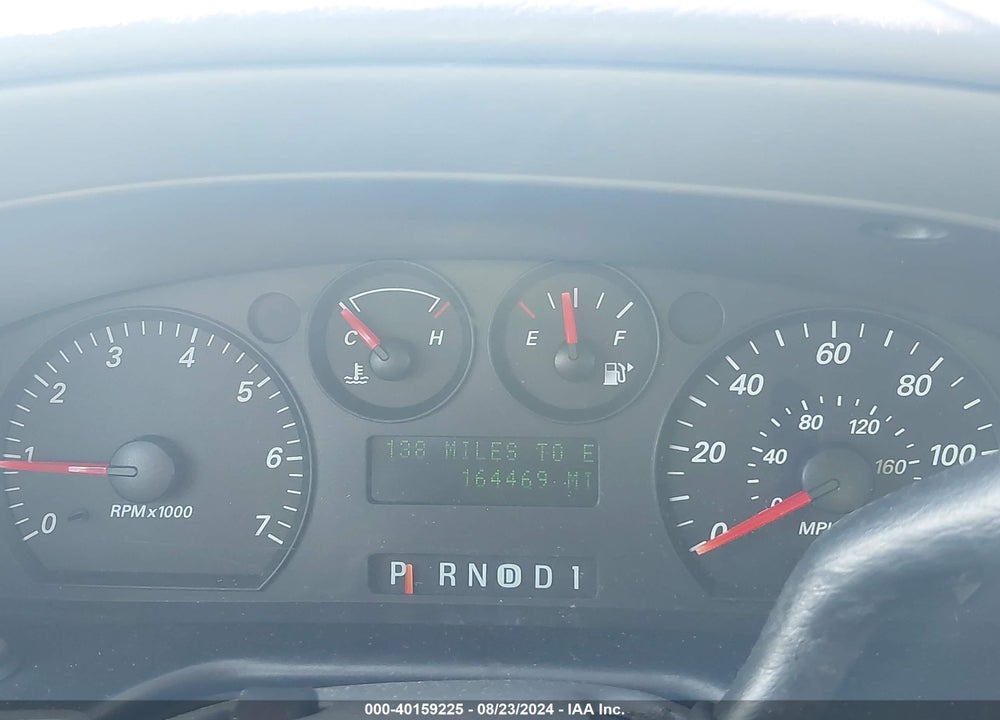 2004 FORD TAURUS SES VIN: 1FAFP55U54G120829