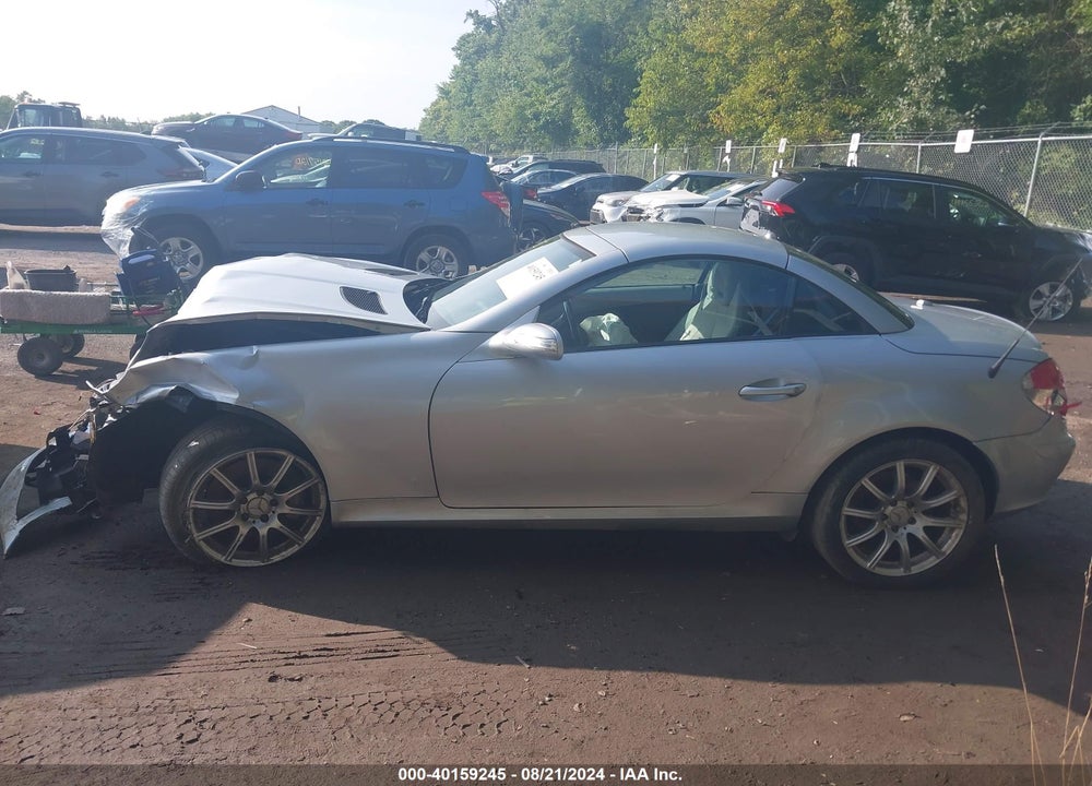 2006 MERCEDES-BENZ SLK 350 VIN: WDBWK56FX6F081803