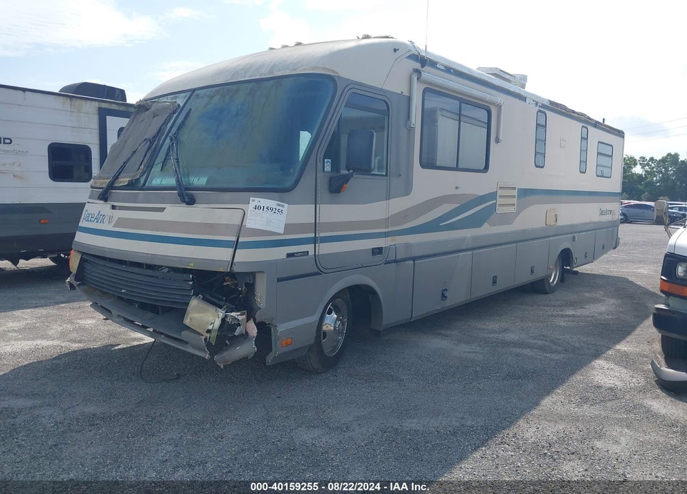 1994 CHEVROLET P30 VIN: 1GBKP37N2R3322792