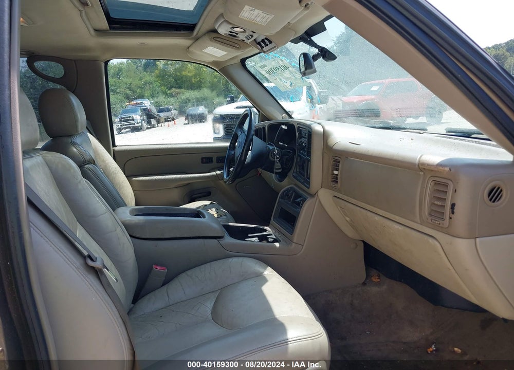 2004 CHEVROLET TAHOE LT VIN: 1GNEC13ZX4R126968