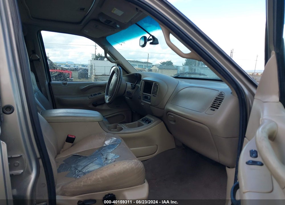 2001 FORD EXPEDITION EDDIE BAUER VIN: 1FMPU18L31LB57573