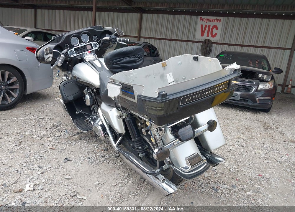 2003 HARLEY-DAVIDSON FLHTCUI ANNIVERSARY VIN: 1HD1FCW463Y641592