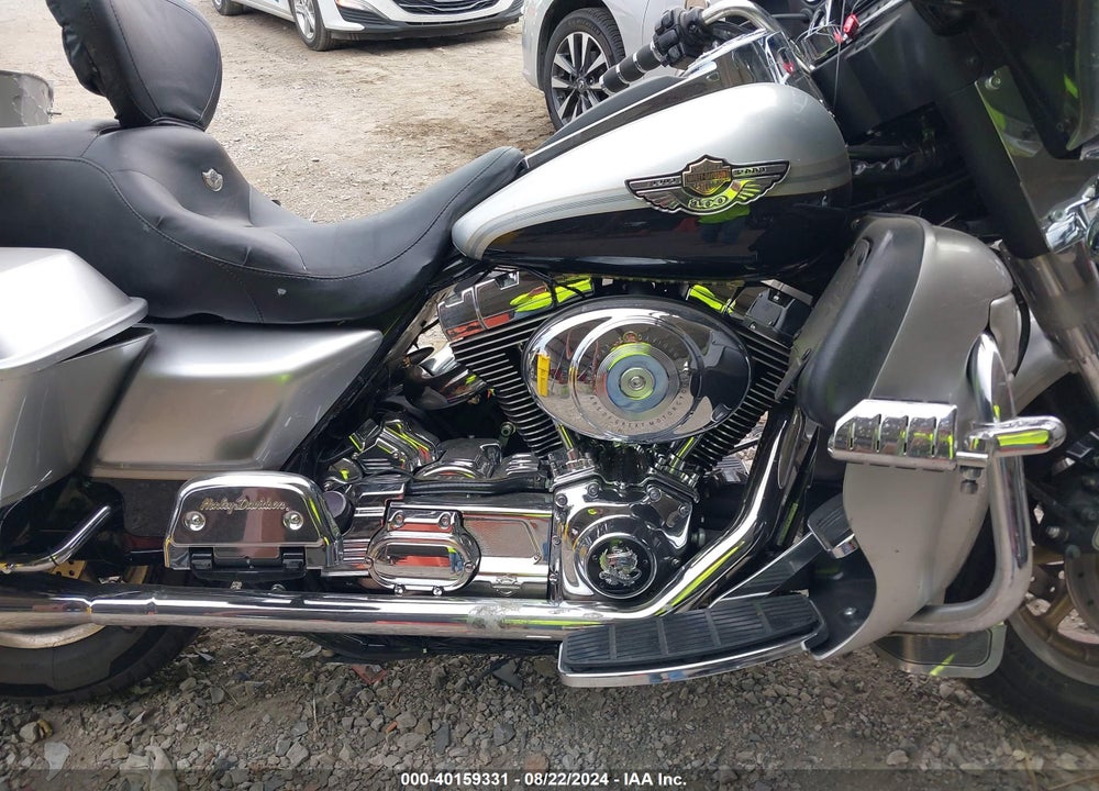 2003 HARLEY-DAVIDSON FLHTCUI ANNIVERSARY VIN: 1HD1FCW463Y641592