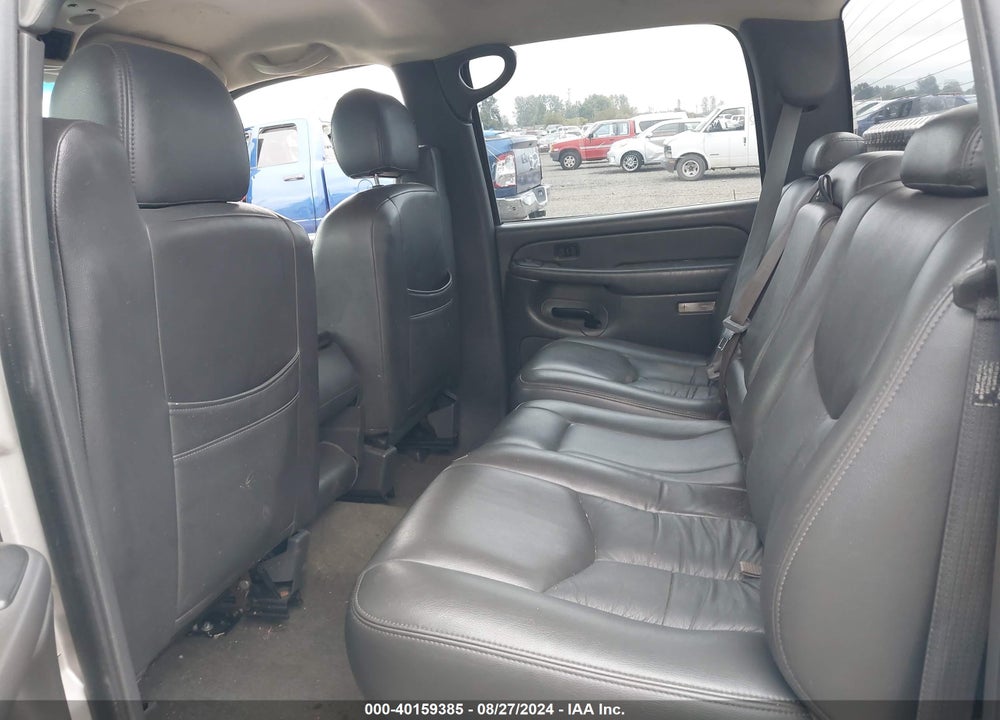 2004 CHEVROLET SILVERADO 2500HD LS VIN: 1GCHK23U04F263194