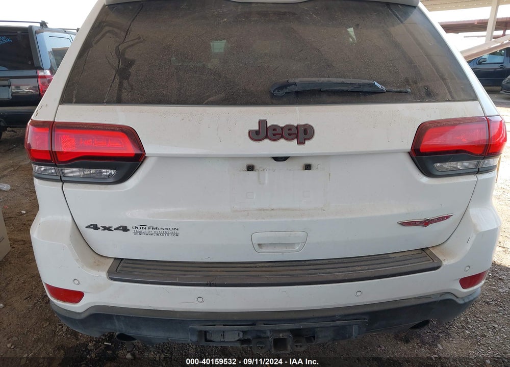 2018 JEEP GRAND CHEROKEE TRAILHAWK 4X4 VIN: 1C4RJFLT1JC389325