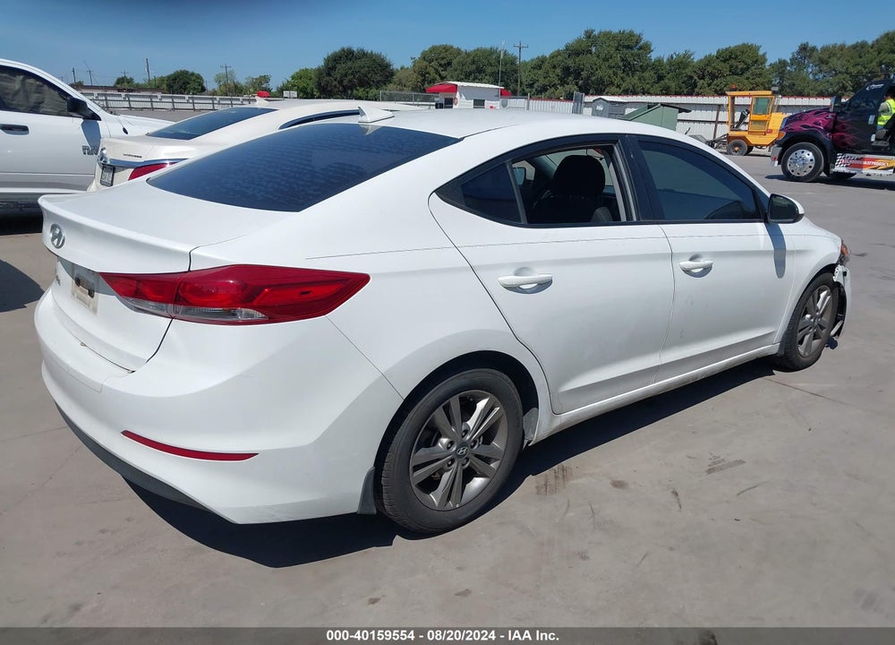2018 HYUNDAI ELANTRA SEL VIN: 5NPD84LF5JH332523
