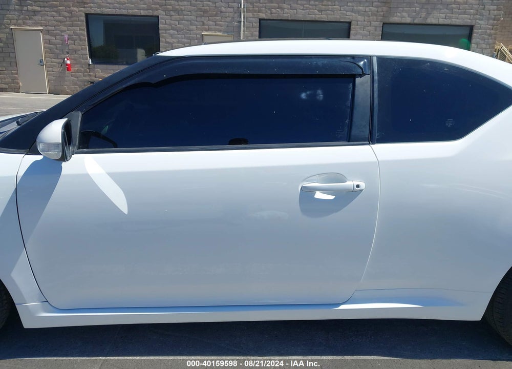 2014 SCION TC VIN: JTKJF5C77E3072255