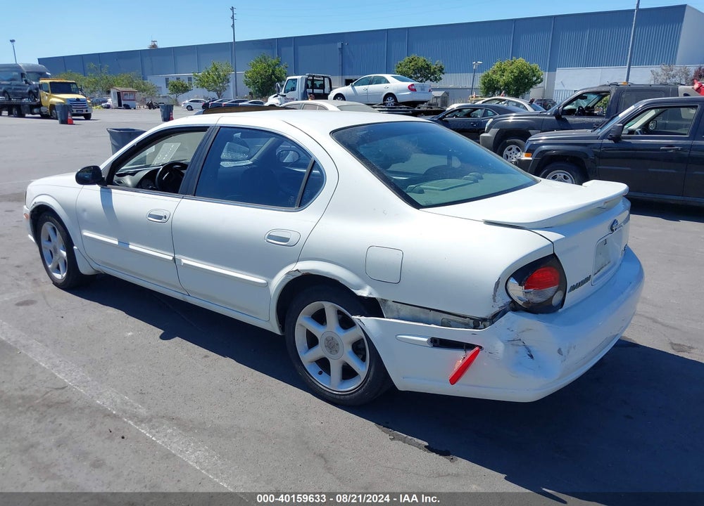 2001 NISSAN MAXIMA VIN: JN1CA31A41T315938