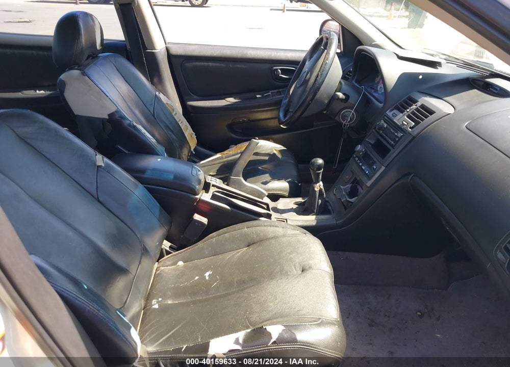 2001 NISSAN MAXIMA VIN: JN1CA31A41T315938