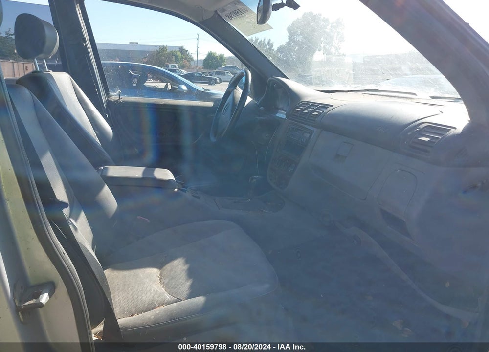1998 MERCEDES-BENZ ML 320 CLASSIC VIN: 4JGAB54E8WA009559