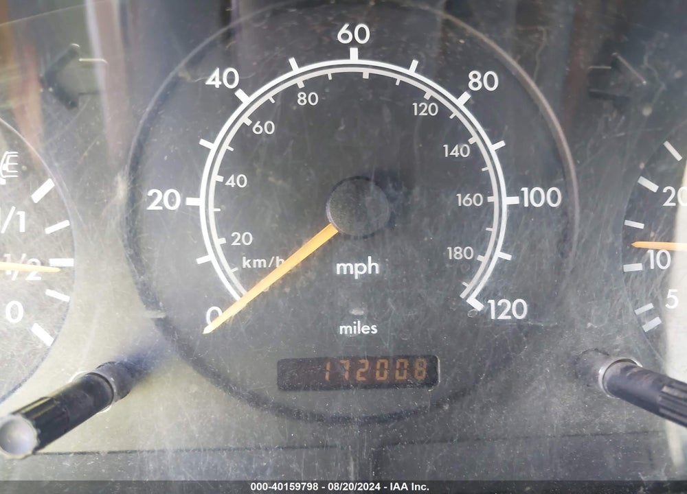 1998 MERCEDES-BENZ ML 320 CLASSIC VIN: 4JGAB54E8WA009559