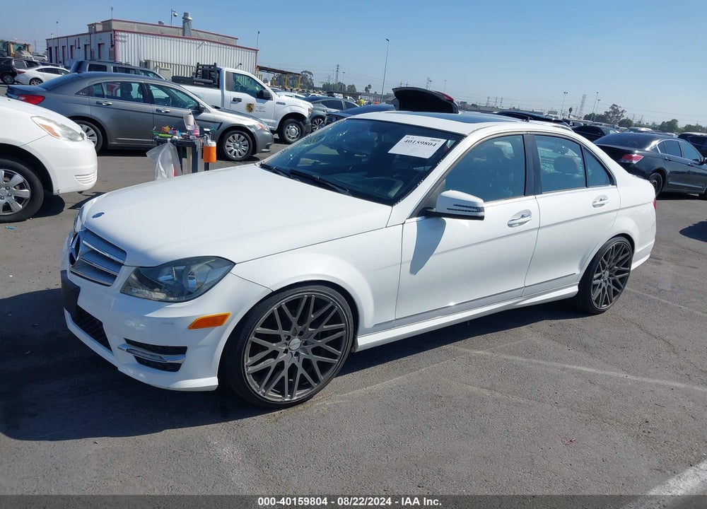 2013 MERCEDES-BENZ C 250 LUXURY/SPORT VIN: WDDGF4HB6DR277561