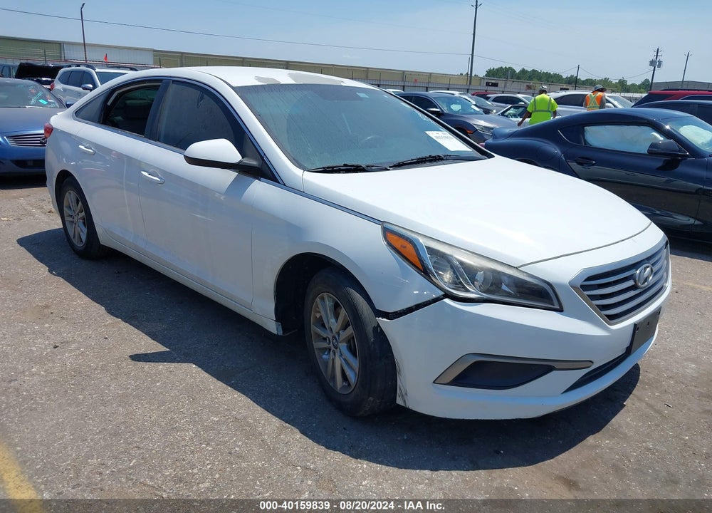 2017 HYUNDAI SONATA VIN: 5NPE24AF5HH569807
