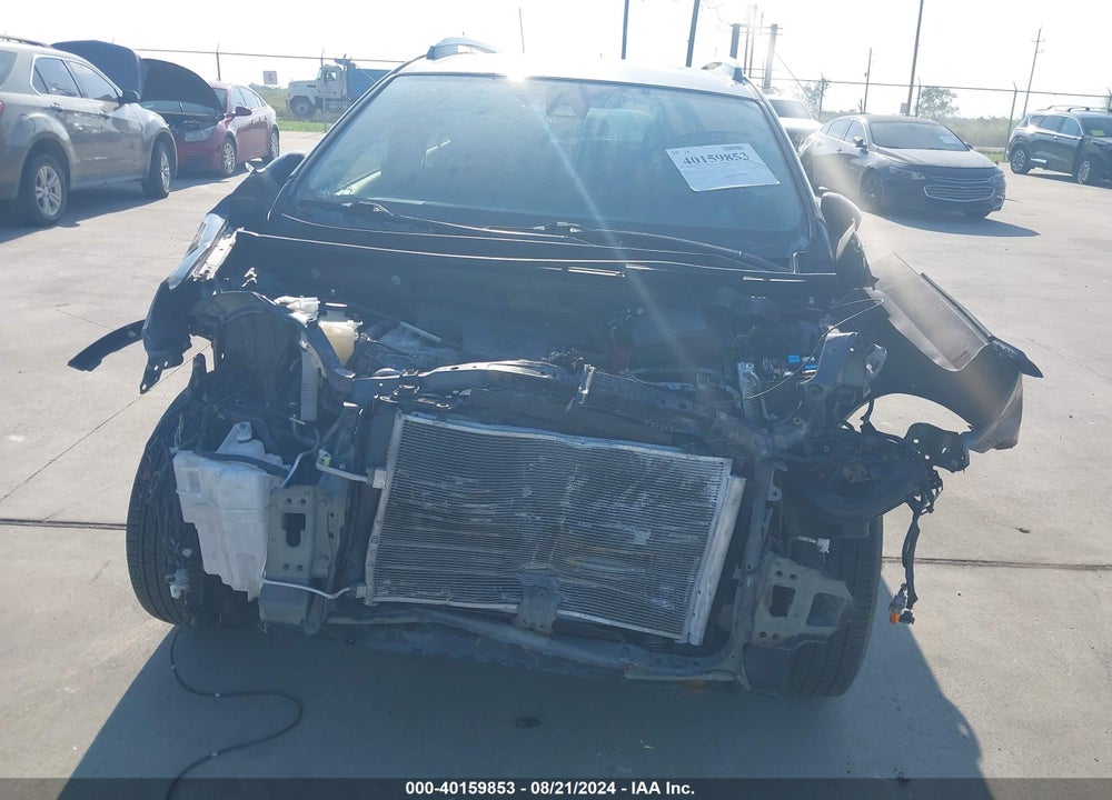 2018 TOYOTA RAV4 LE VIN: JTMZFREV8JJ724352