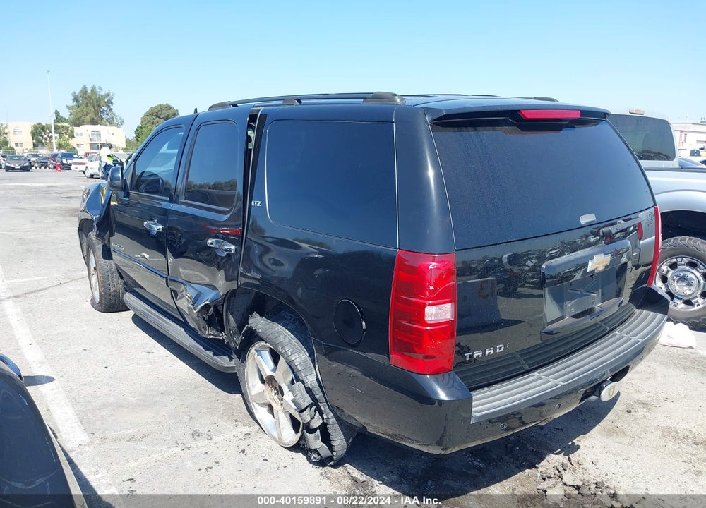 2007 CHEVROLET TAHOE LTZ VIN: 1GNFC13J67J160200