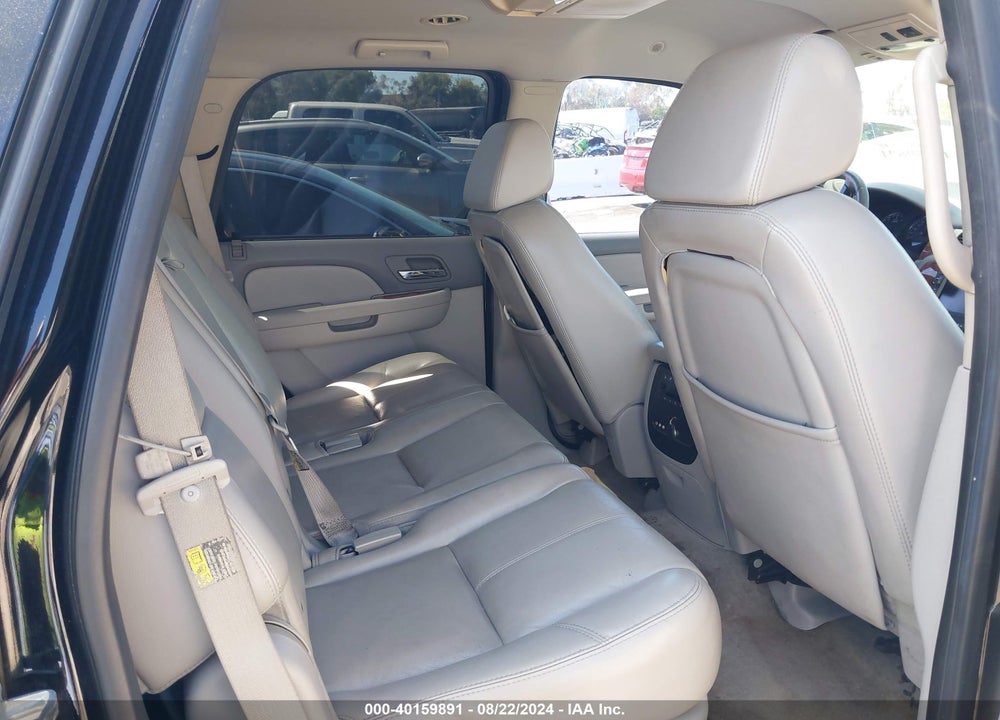 2007 CHEVROLET TAHOE LTZ VIN: 1GNFC13J67J160200