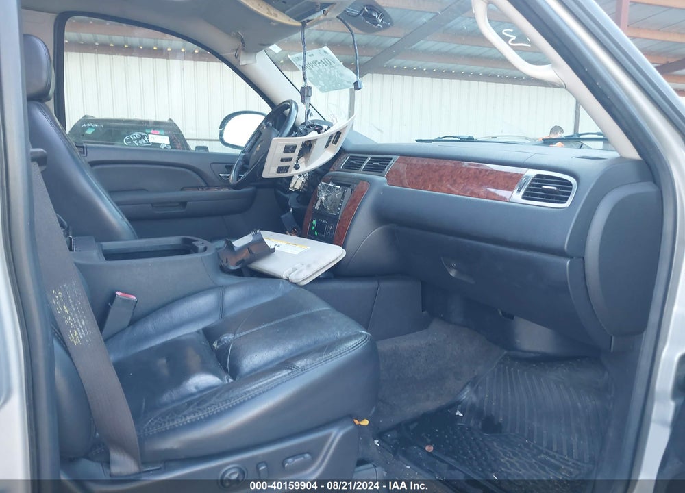 2007 CHEVROLET TAHOE LTZ VIN: 1GNFC13027J100647