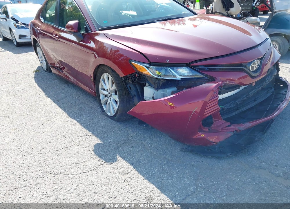 2018 TOYOTA CAMRY LE VIN: 4T1B11HK6JU597002