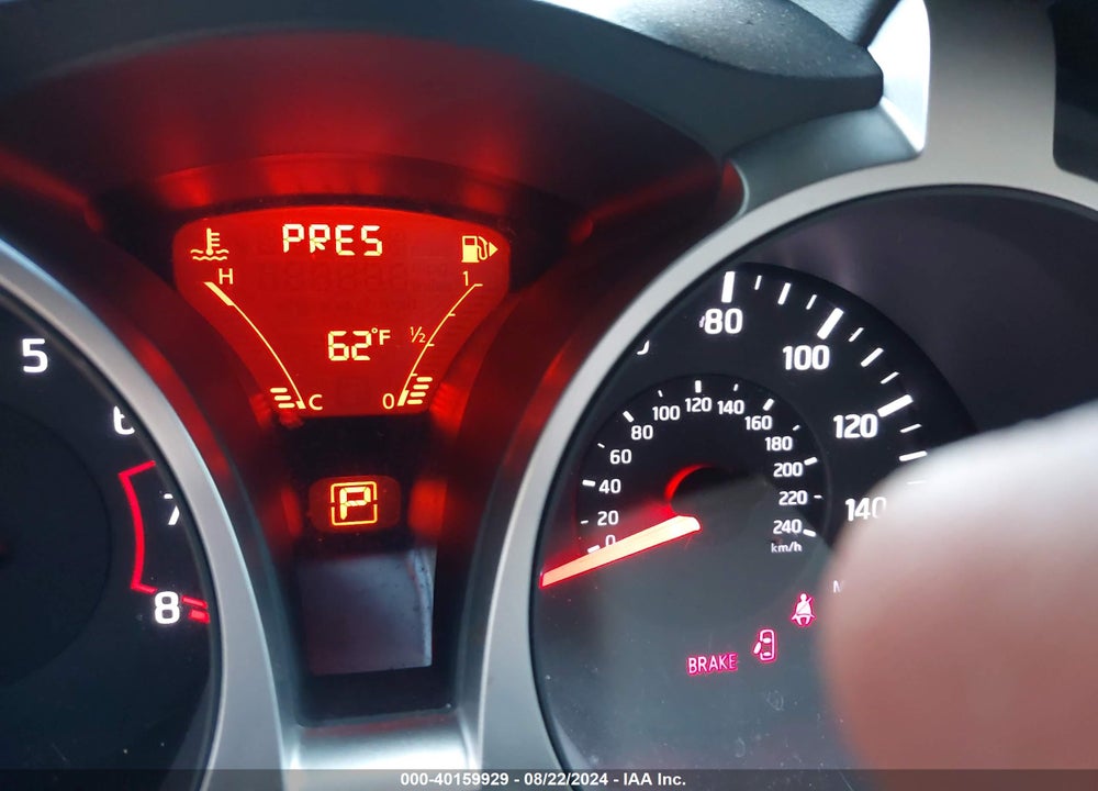 2014 NISSAN JUKE SV VIN: JN8AF5MR2ET350149